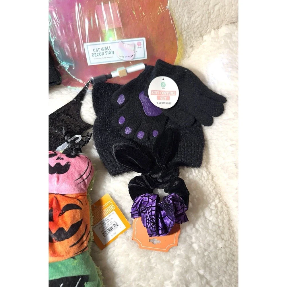 Cat Lover Halloween Bundle Girls Blanket Toys Wall Sign Catnip Toy & More! NEW